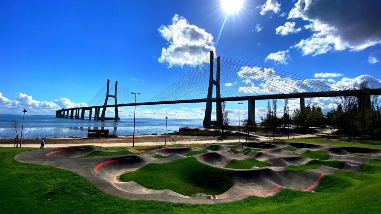 Bom Dia Parque Nacoes Lisboax Appartement Buitenkant foto